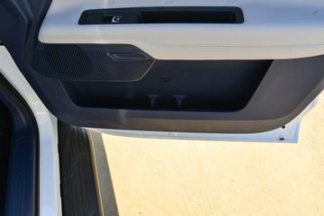   ȫ  2.3T 177 Զ ˫ƤͼƬ