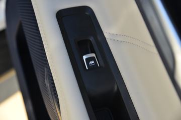   ȫ  2.3T 177 Զ ˫ƤͼƬ
