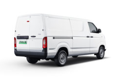 开瑞 江豚 宽心版 2.7T 4.746米纯电动封闭货车38.64kWh