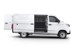 开瑞 江豚 宽心版 2.7T 4.746米纯电动封闭货车38.64kWh