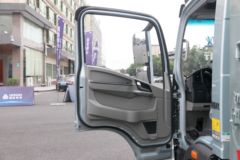 中国重汽HOWO 统帅 160马力 4.15米AT自动档单排仓栅式轻卡(ZZ5047CCYC3314F145)