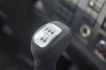 �й�����HOWO ���� 170���� 4.15�׵��Ų�դʽ�Ῠ(��ʿ��8��)ͼƬ