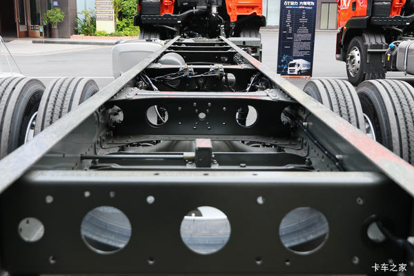 ��ϲ���ϣ���1���Ϻ�HOWO TX7�ػ���ϵ�г�ֵ������