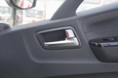 福田奥铃 玉兔Ⅲ 158马力 4.14米AMT自动档单排厢式轻卡(BJ5045XXY8JDA-AB1)