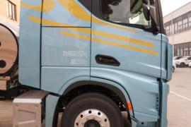 龙骧&nbsp;牵引车外观                                                图片