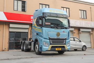 陕汽康明斯 龙骧 旗舰版 530马力 6X4 LNG自动档牵引车(国六)(SX4259XE4TLQ3)