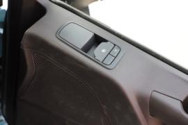 龙骧&nbsp;牵引车驾驶室                                               图片