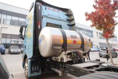 陕汽康明斯 龙骧 旗舰版 530马力 6X4 LNG自动档牵引车(国六)(SX4259XE4TLQ3)