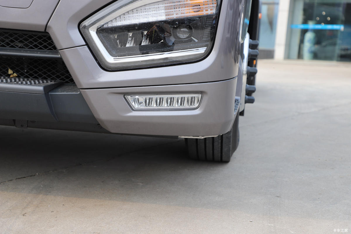  ŷEST 570 6X4 LNGԶǣ(BJ4259L6DLL-05)                                                