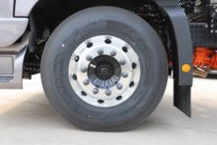 福田 欧曼EST 570马力 6X4 LNG自动档牵引车(BJ4259L6DLL-05)