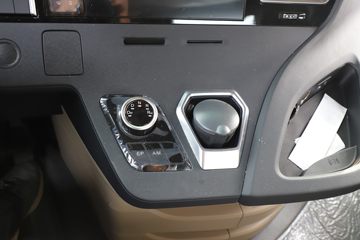 ���� ŷ��EST ������ 530���� 6X4 LNG�Զ���ǣ����(BJ4259L6DLL-05)ͼƬ