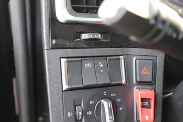 ���� ŷ��EST ������ 530���� 6X4 LNG�Զ���ǣ����(BJ4259L6DLL-05)ͼƬ