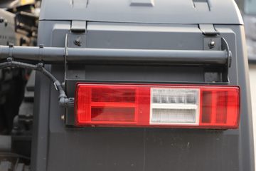 ���� ŷ��EST ������ 530���� 6X4 LNG�Զ���ǣ����(BJ4259L6DLL-05)ͼƬ