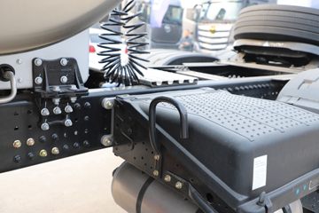 ���� ŷ��EST ������ 530���� 6X4 LNG�Զ���ǣ����(BJ4259L6DLL-05)ͼƬ