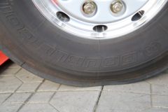 青岛解放 JH6 领航版2.0 530马力 6X4 LNG牵引车(一汽解放12档)(CA4250P25K8T1NE6A80)