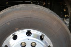 青岛解放 JH6 领航版2.0 530马力 6X4 LNG牵引车(一汽解放12档)(CA4250P25K8T1NE6A80)