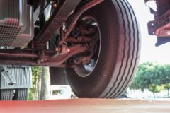 青岛解放 JH6 领航版2.0 530马力 6X4 LNG牵引车(一汽解放12档)(CA4250P25K8T1NE6A80)