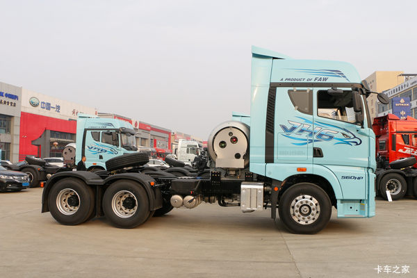 内蒙古名驰汽车销售有限公司，12月购车优惠请卡友到店看车