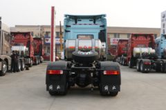 青岛解放 JH6重卡 领航版 560马力 6X4 LNG自动档牵引车(CA4258P25K15T1NE6A81)