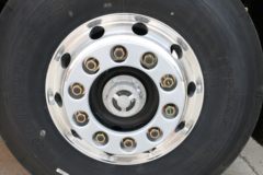 青岛解放 JH6重卡 领航版 560马力 6X4 LNG自动档牵引车(CA4258P25K15T1NE6A81)