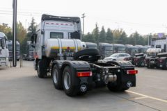 福田 欧曼GTL 质享版 460马力 6X4 LNG牵引车(BJ4259L6DLL-10)