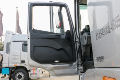 福田 欧曼GTL 质享版 460马力 6X4 LNG牵引车(BJ4259L6DLL-10)