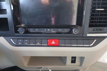 �����ؿ� ����X5000 ����� 530���� 4X2 LNG�Զ���ǣ����(Һ��)(SX4189XE1TLQ2)ͼƬ