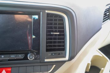 �����ؿ� ����X5000 ����� 530���� 4X2 LNG�Զ���ǣ����(Һ��)(SX4189XE1TLQ2)ͼƬ