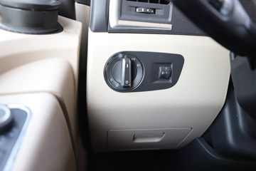 �����ؿ� ����X5000 ����� 530���� 4X2 LNG�Զ���ǣ����(Һ��)(SX4189XE1TLQ2)ͼƬ