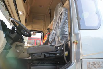 �����ؿ� ����X5000 ����� 530���� 4X2 LNG�Զ���ǣ����(Һ��)(SX4189XE1TLQ2)ͼƬ