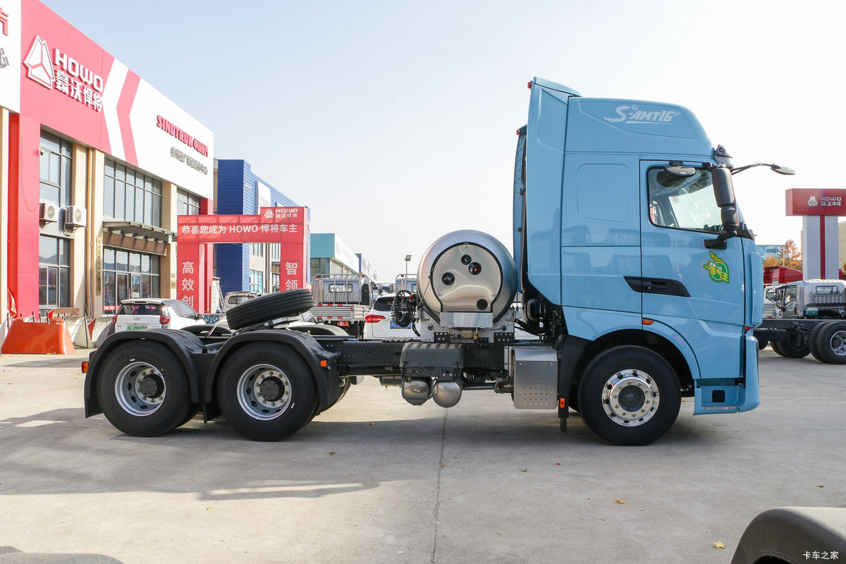 �й����� HOWO TH7�ؿ� 560���� 6X4 LNG�Զ���ǣ����(Һ��)���                                                