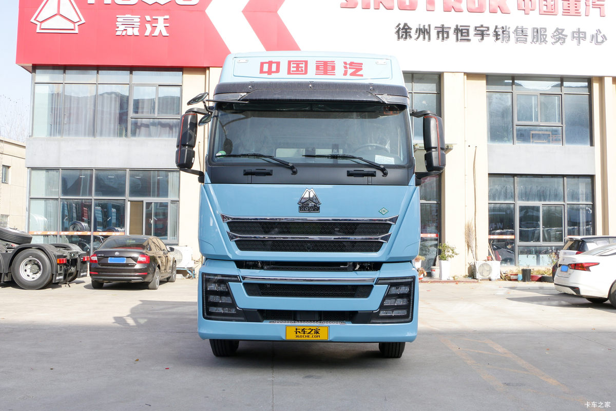�й����� HOWO TH7�ؿ� 560���� 6X4 LNG�Զ���ǣ����(Һ��)���                                                