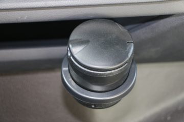 �й����� HOWO TH7�ؿ� 560���� 6X4 LNG�Զ���ǣ����(Һ��)(ZZ4257V384HF1LB)ͼƬ