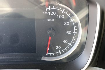 �й����� HOWO TH7�ؿ� 560���� 6X4 LNG�Զ���ǣ����(Һ��)(ZZ4257V384HF1LB)ͼƬ