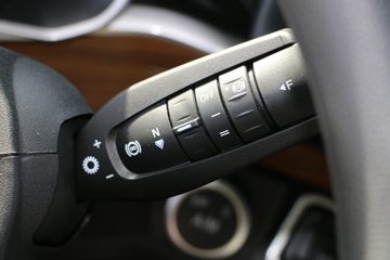 �й����� HOWO TH7�ؿ� 560���� 6X4 LNG�Զ���ǣ����(Һ��)(ZZ4257V384HF1LB)ͼƬ