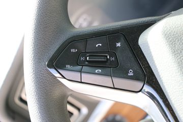 �й����� HOWO TH7�ؿ� 560���� 6X4 LNG�Զ���ǣ����(Һ��)(ZZ4257V384HF1LB)ͼƬ