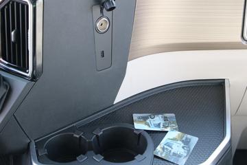 �й����� �ǵ¿�SITRAK C9H�ؿ� 560���� 6X4 LNG�Զ���ǣ����ͼƬ