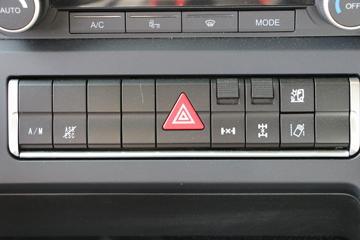 �й����� �ǵ¿�SITRAK C9H�ؿ� 560���� 6X4 LNG�Զ���ǣ����ͼƬ