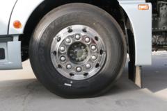 中国重汽 汕德卡SITRAK C9H重卡 560马力 6X4 LNG自动档牵引车