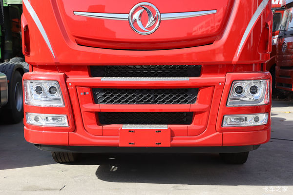 许昌风神 优惠季天龙旗舰KX 嵘耀版 530马力 6X4 LNG