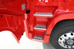 东风商用车 天龙旗舰KX 王者版 530马力 6X4 LNG自动档牵引车(液缓)(DFH4250D13)