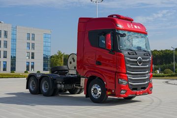�����ؿ� ׷�� ���ʰ� 530���� 6X4 LNG�Զ���ǣ����ͼƬ