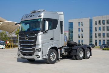 北京重卡 追梦 舒适版 500马力 6X4 LNG自动档牵引车(BJ4250G6CP)