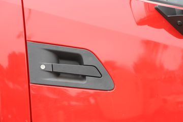 �������ó� ����KL�ؿ� 480���� 6X4 LNGǣ����ͼƬ