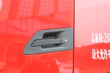 �������ó� ����KL�ؿ� 480���� 6X4 LNGǣ����ͼƬ