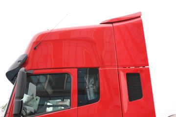 �������ó� ����KL�ؿ� 480���� 6X4 LNGǣ����ͼƬ