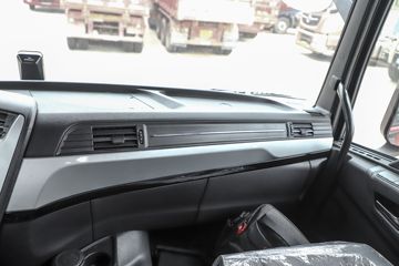 �������ó� ����KL�ؿ� 480���� 6X4 LNGǣ����ͼƬ