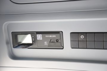 �������ó� ����KL�ؿ� 480���� 6X4 LNGǣ����ͼƬ