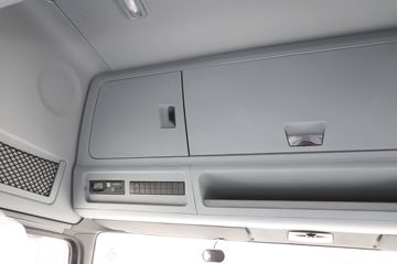�������ó� ����KL�ؿ� 480���� 6X4 LNGǣ����ͼƬ