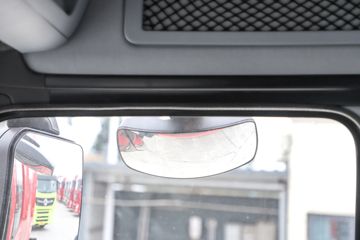 �������ó� ����KL�ؿ� 480���� 6X4 LNGǣ����ͼƬ